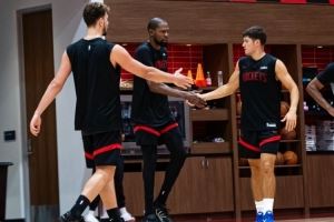  名嘴：NBA90年代训练强度很大 训练营前一周球员就会焦虑